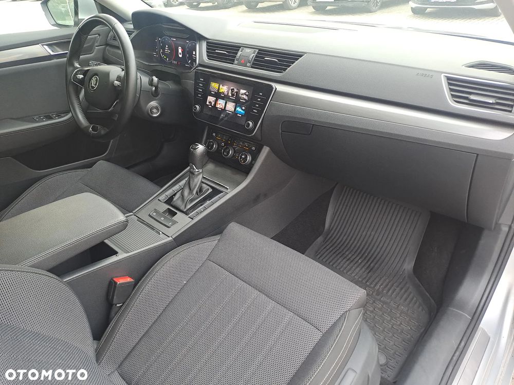 Skoda Superb 2.0 TDI SCR Style DSG - 12