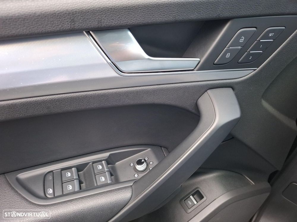 Audi Q5 2.0 TDI quattro Sport S-tronic - 8
