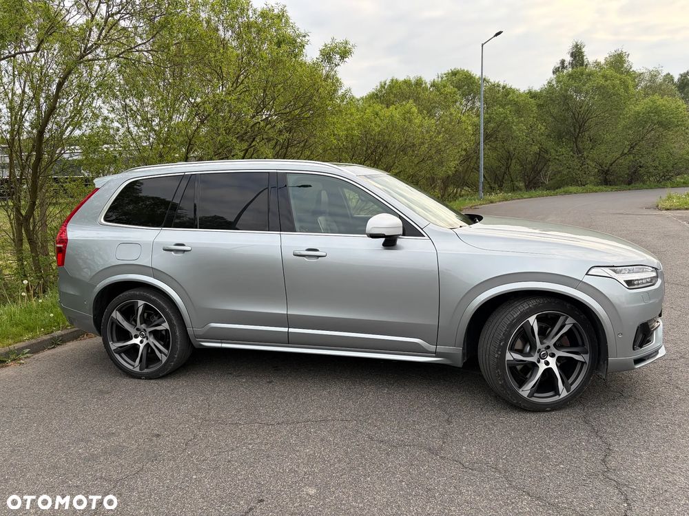 Volvo XC 90 T8 AWD Plug-In Hybrid R-Design 7os - 12