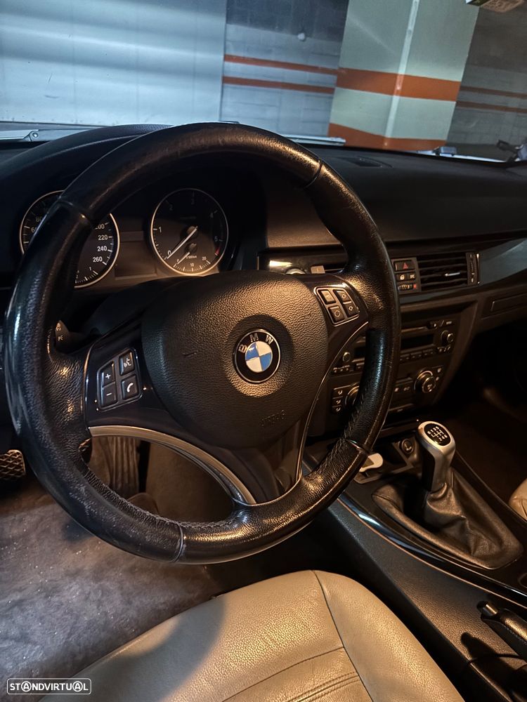 BMW 320 d Coupe - 18