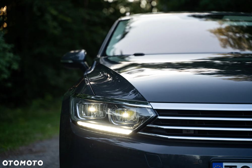 Volkswagen Passat 2.0 TDI SCR DSG Comfortline - 10
