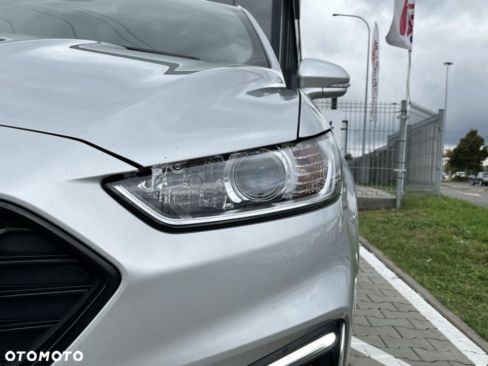 Ford Mondeo - 8