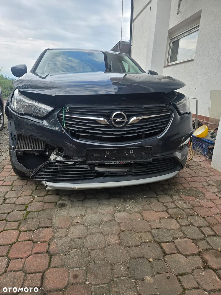 Opel Grandland X 1.5 D Start/Stop Automatik Design Line - 2