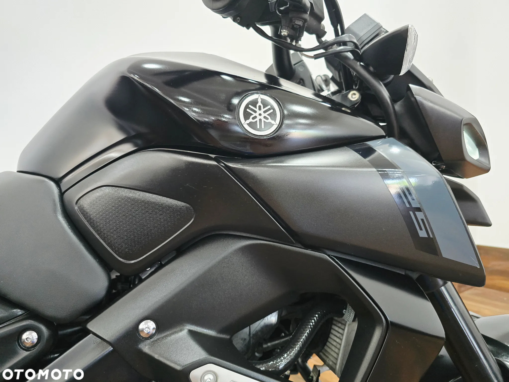 Yamaha MT - 16