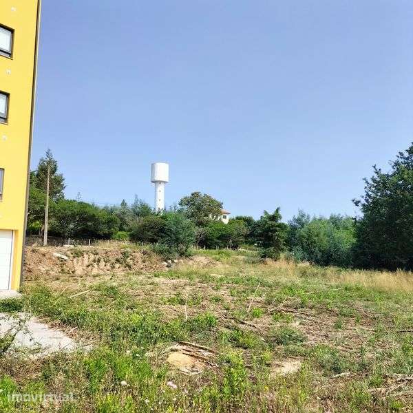 Lote de terreno na urbanização da Catraia. - Grande imagem: 5/10