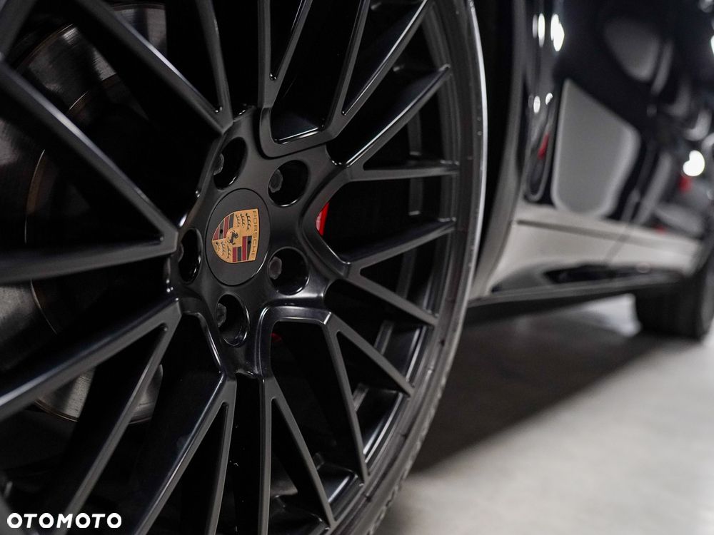 Porsche Cayenne - 4