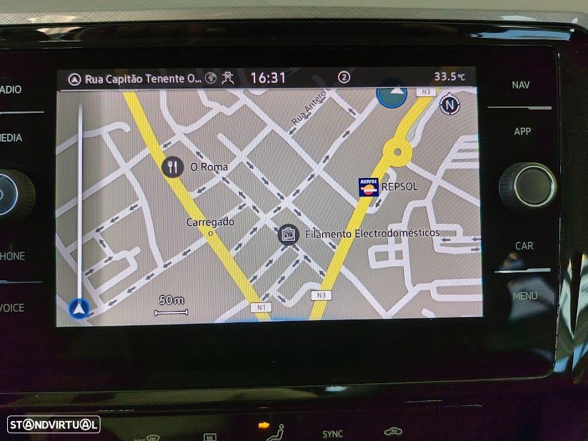VW Passat Variant 2.0 TDI Business DSG - 21