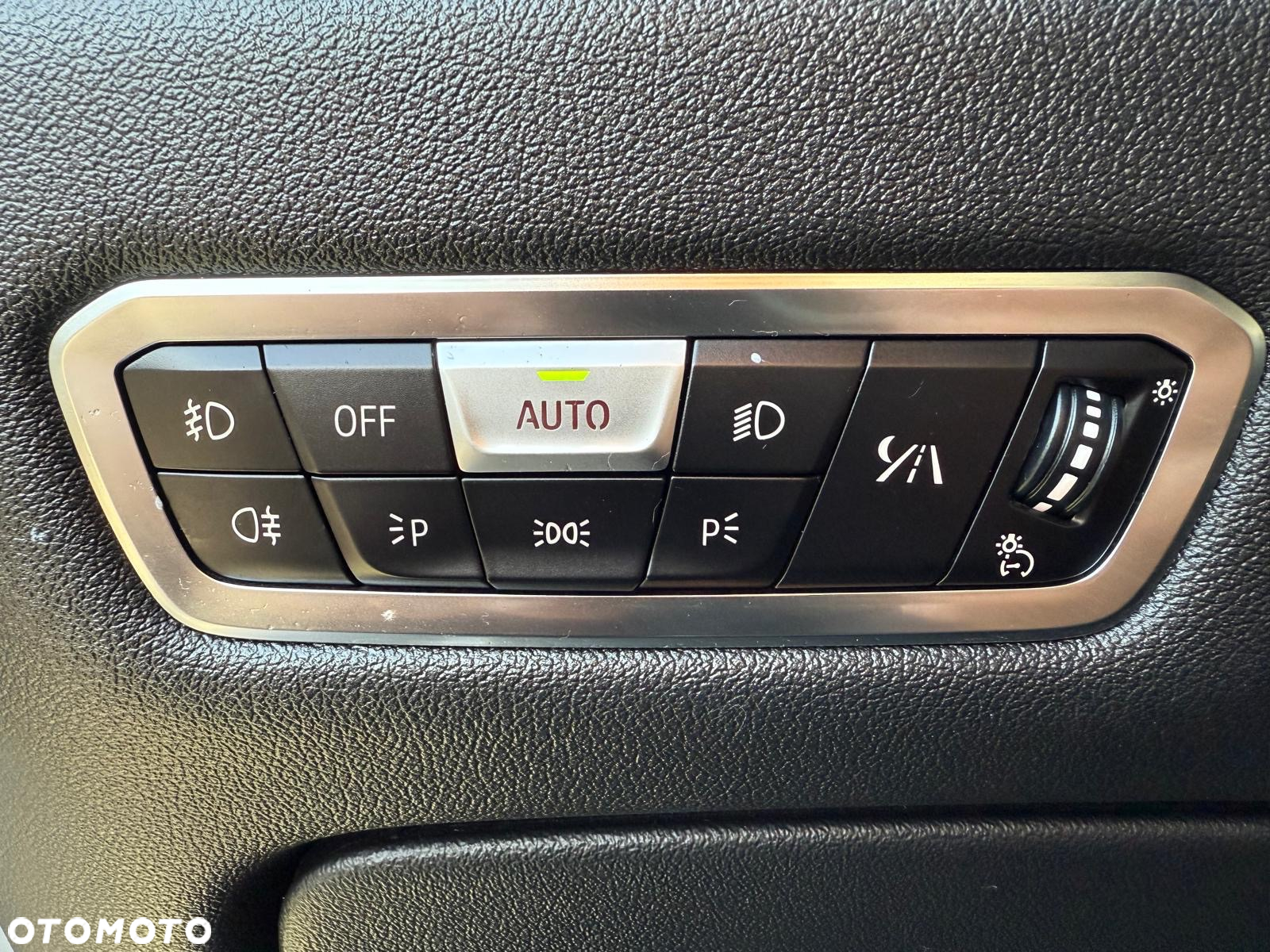 BMW X6 M50d - 35