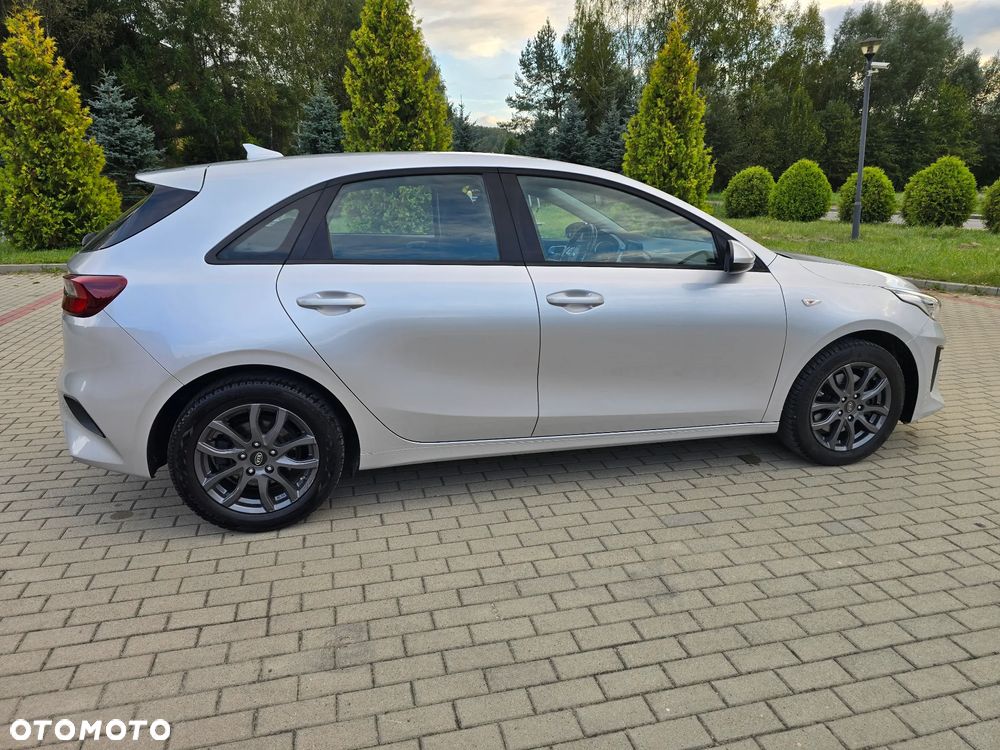 Kia Ceed 1.4 CVVT Fifa World Cup Edition - 16