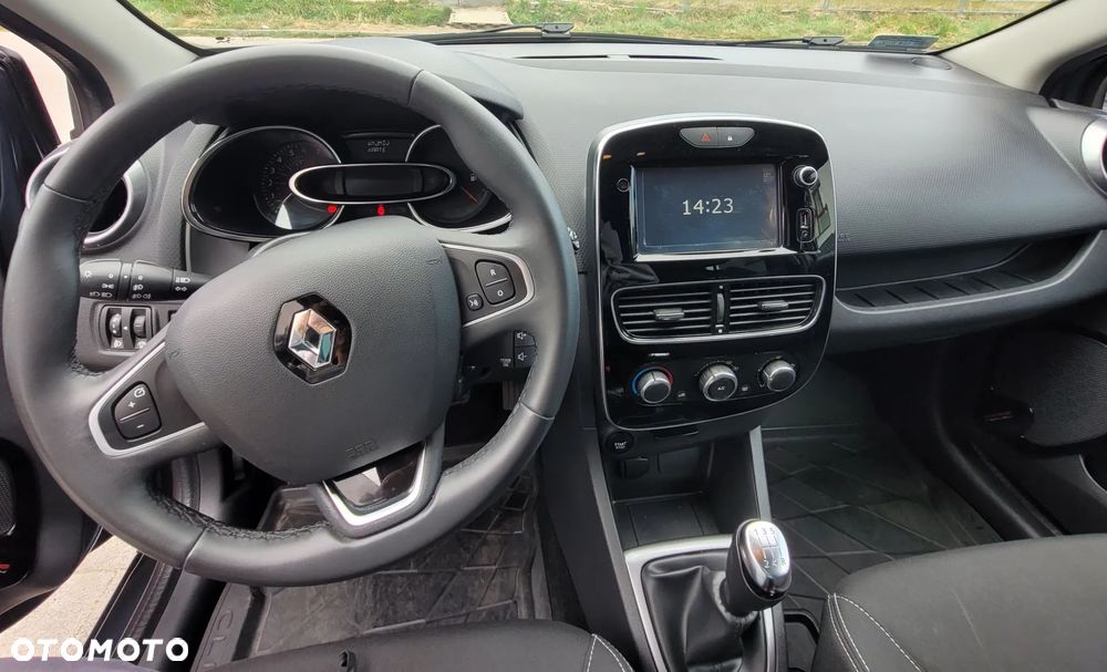 Renault Clio 1.2 16V Limited - 17