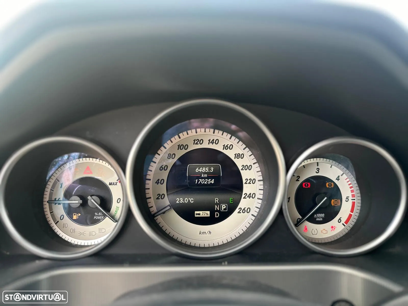 Mercedes-Benz E 300 Bluetec Hybrid Avantgarde - 9