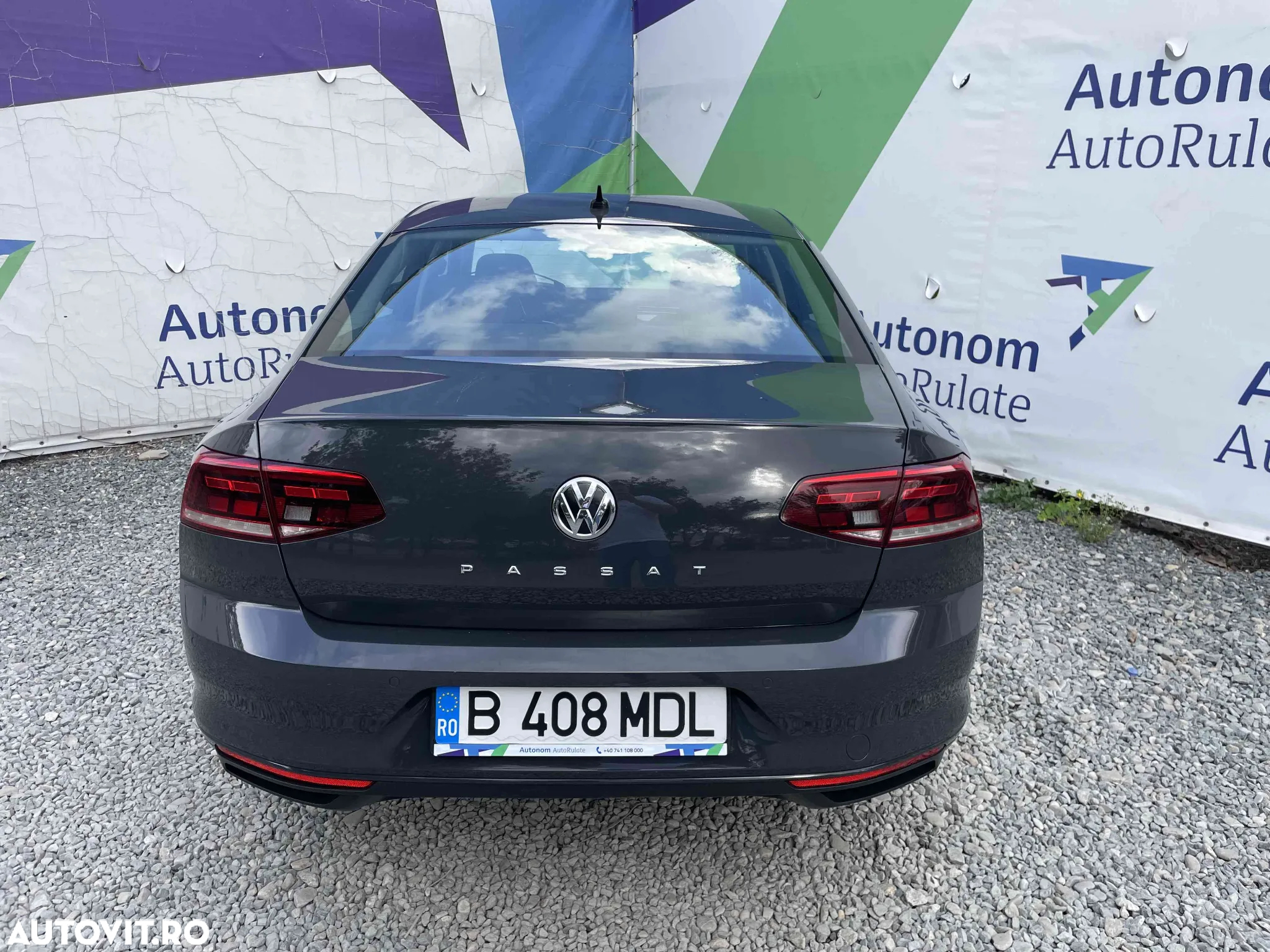 Volkswagen Passat - 6