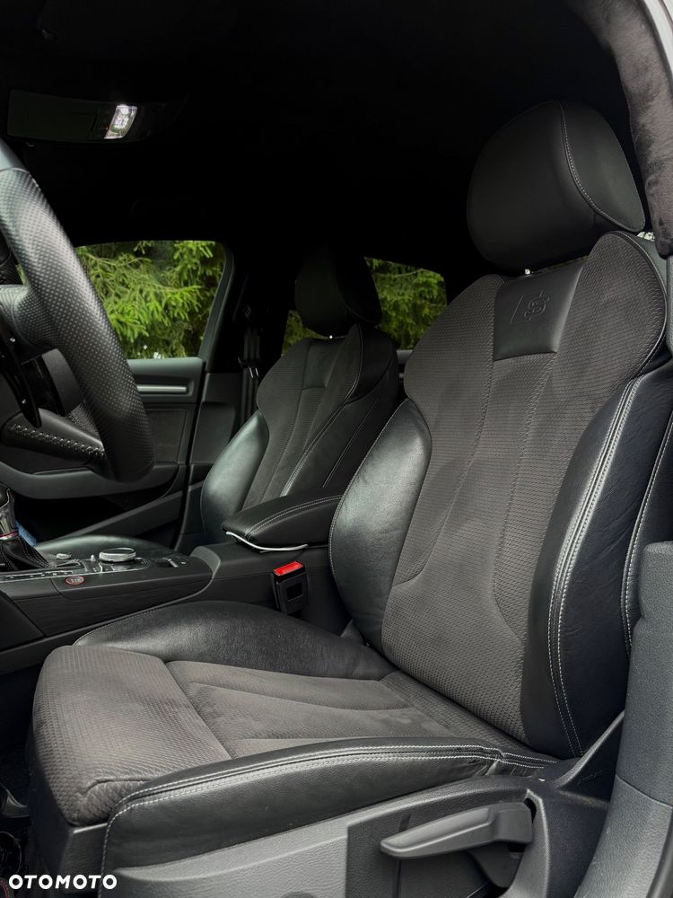 Audi S3 S tronic - 19