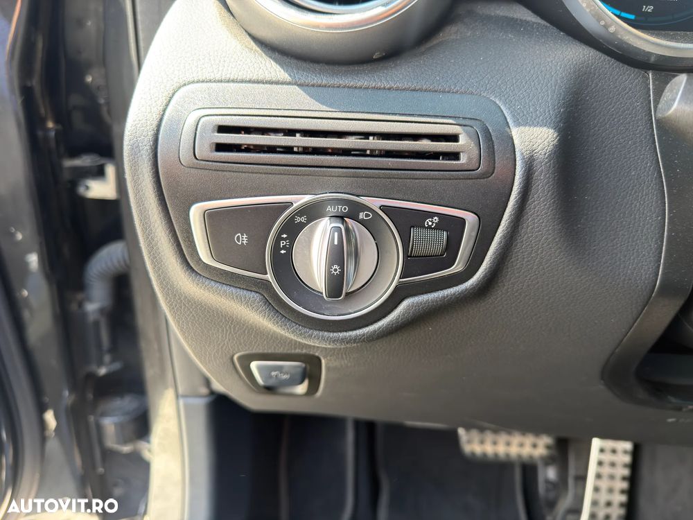 Mercedes-Benz GLC 300 e 4MATIC - 12