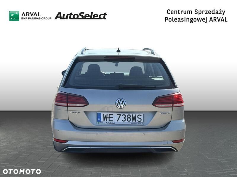 Volkswagen Golf - 5