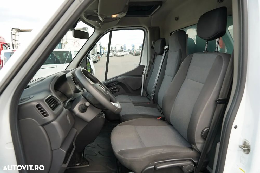 Renault MASTER / LIVRARE / CORTINĂ / MANUALĂ / MASĂ NETĂ: 3500KG / 2022 - 24