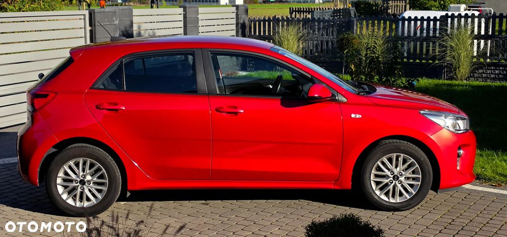 Kia Rio 1.2 L - 9