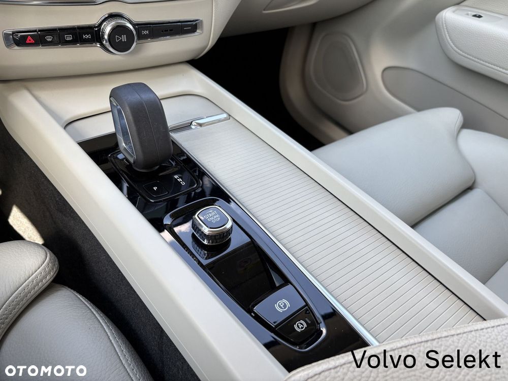 Volvo XC 60 - 16