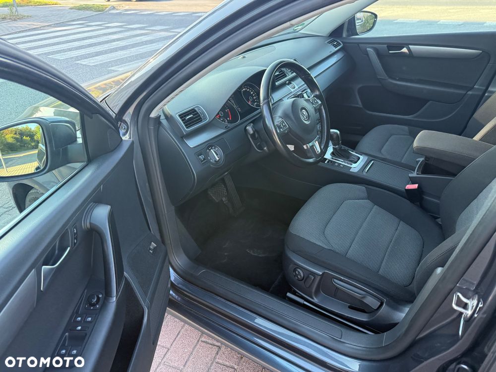 Volkswagen Passat 2.0 Blue TDI DSG SCR Highline - 11