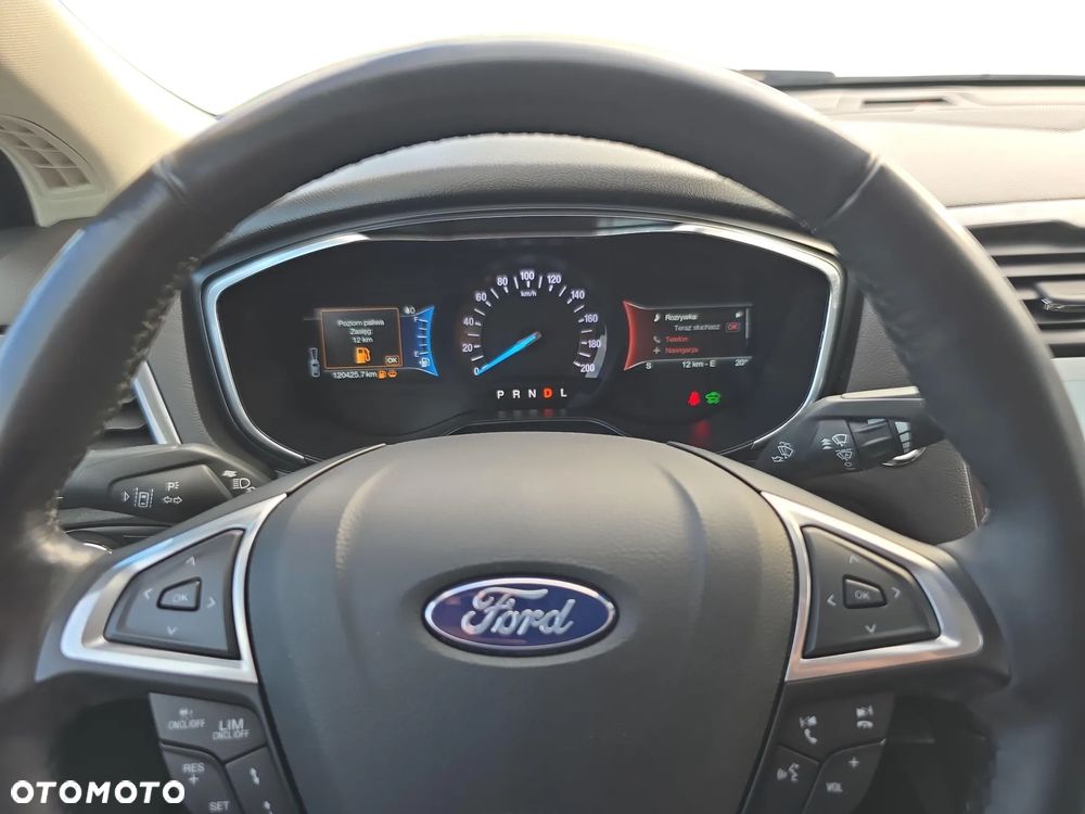 Ford Mondeo 2.0 Hybrid Titanium - 14