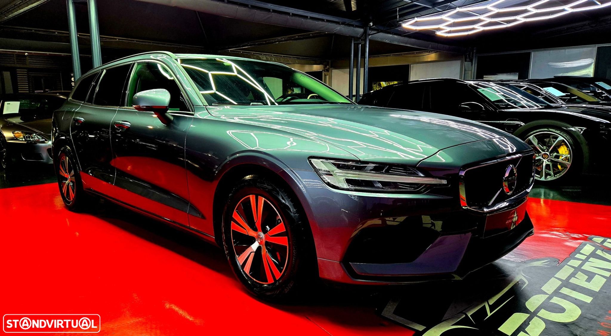 Volvo V60 2.0 D3 Momentum Geartronic - 2