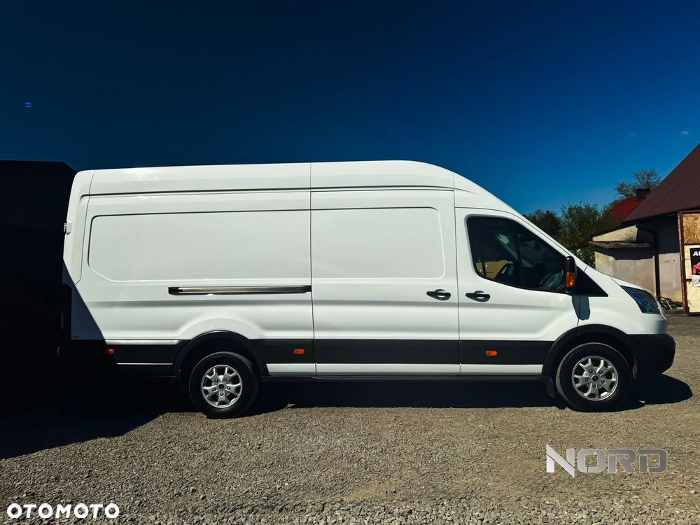 Ford Transit 2.2 L4 Trend - 3