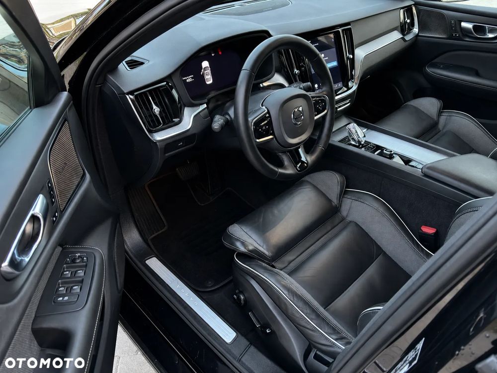 Volvo S60 B5 B Ultimate Dark - 9
