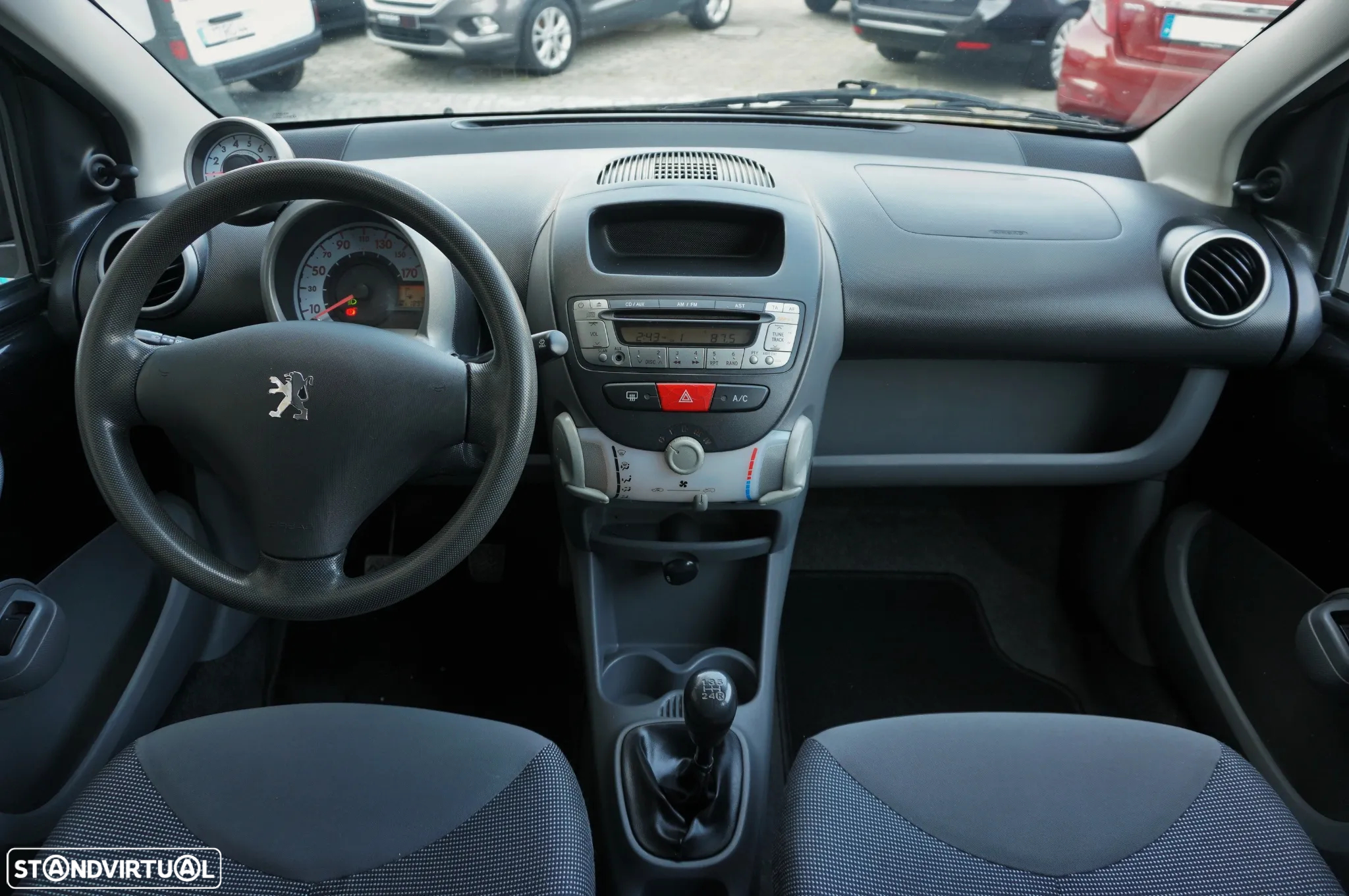 Peugeot 107 1.0 Trendy - 23