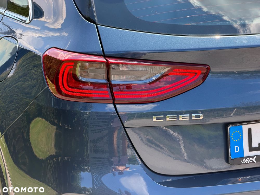 Kia Ceed 1.4 T-GDI DCT OPF Platinum Edition - 12