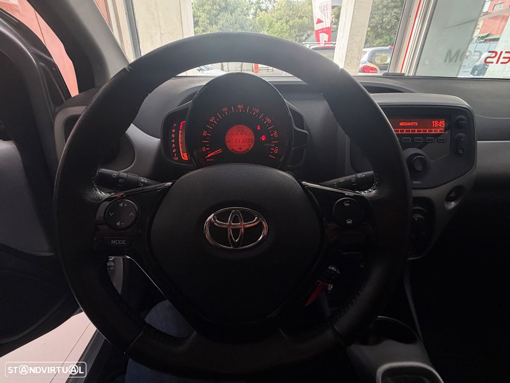 Toyota Aygo 1.0 Plus - 13