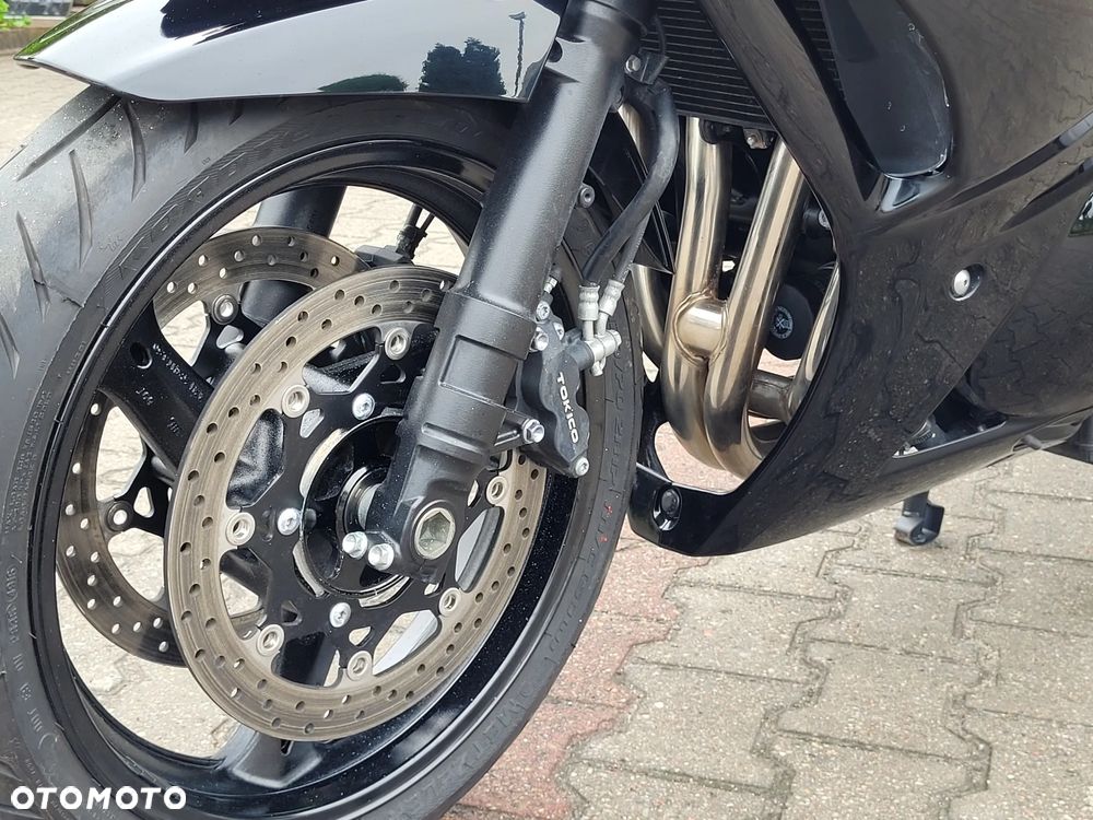 Suzuki GSX - 15