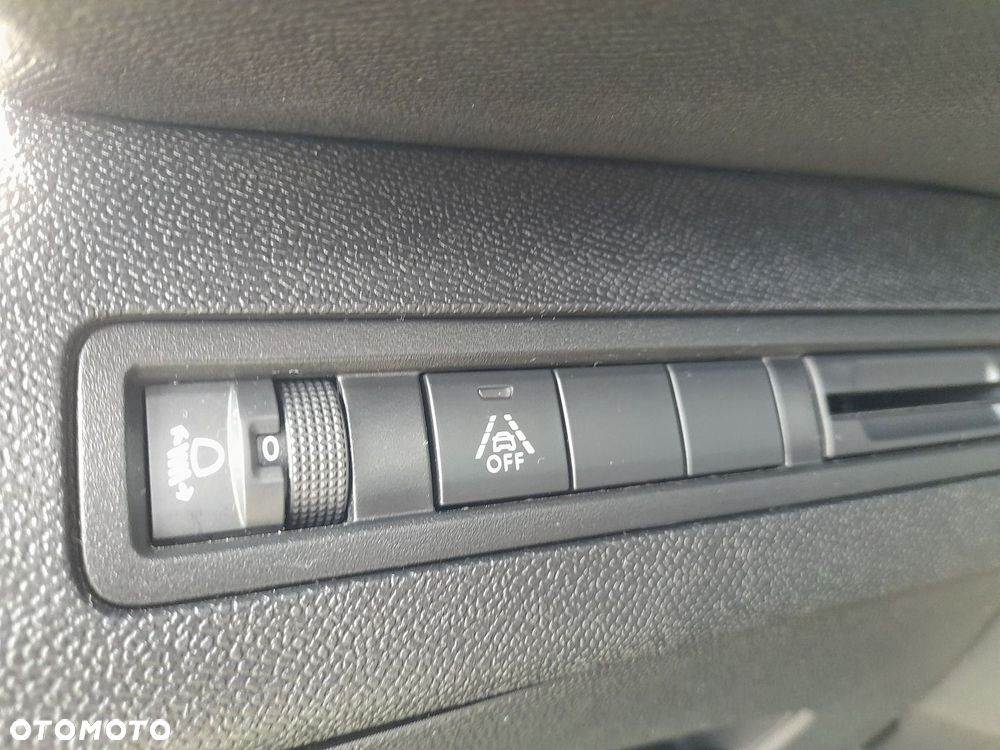 Peugeot 3008 - 13