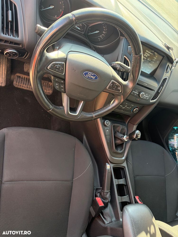 Ford Focus - 2