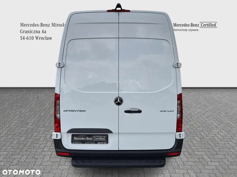 Mercedes-Benz Sprinter - 5
