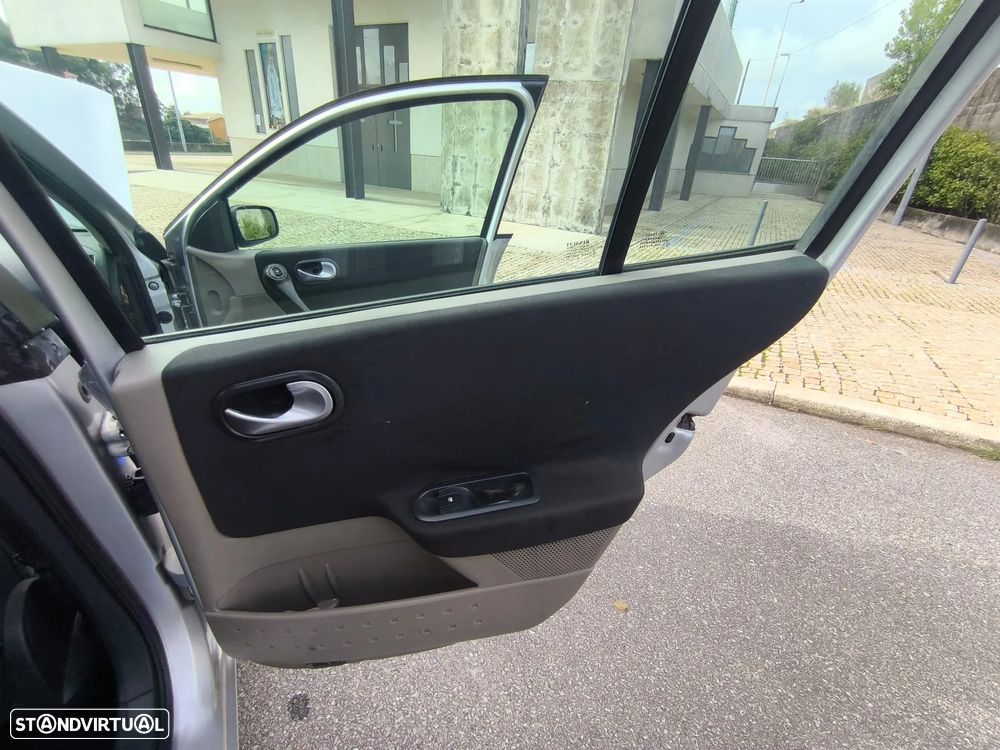 Renault Mégane 1.5 dCi Confort - 15