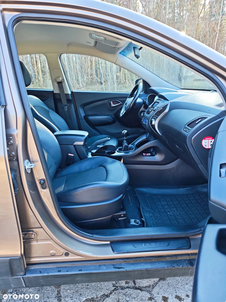 Hyundai ix35 1.7 CRDi 2WD blue Style - 19