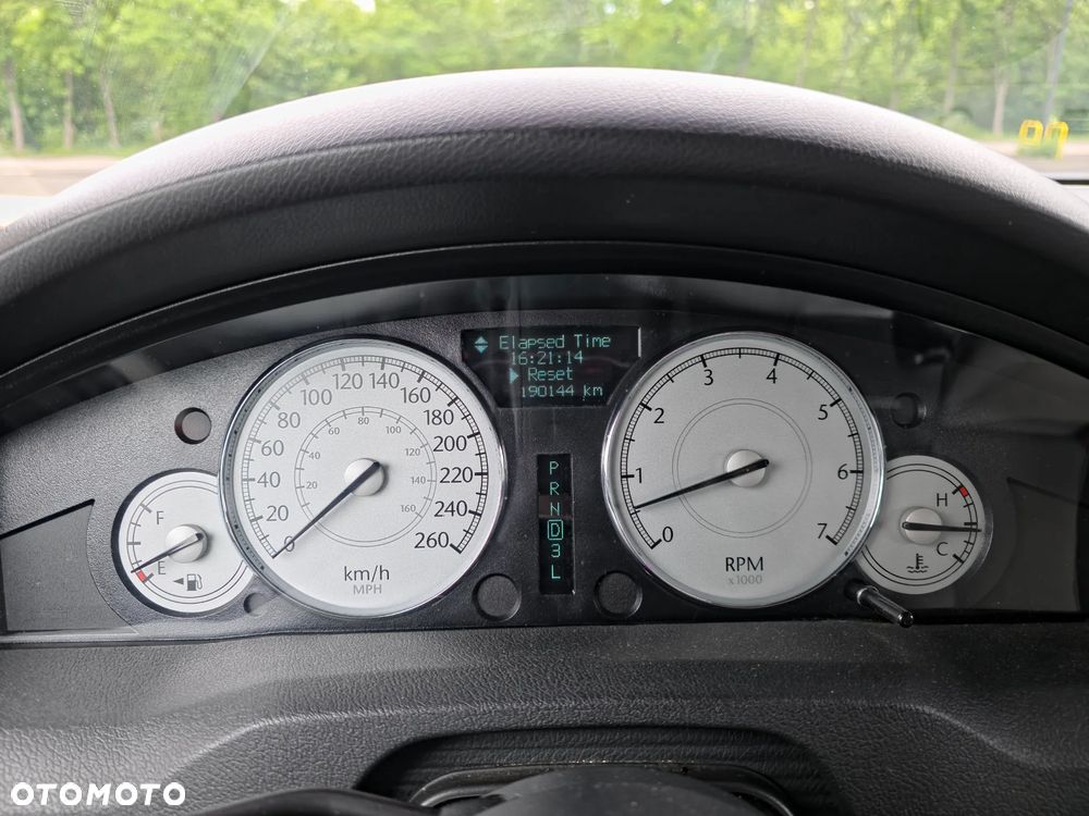 Chrysler 300C - 8
