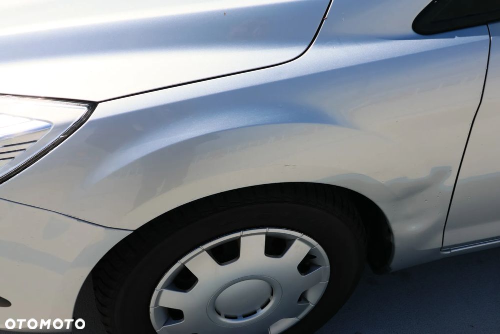 Ford Focus 1.6 Trend - 10