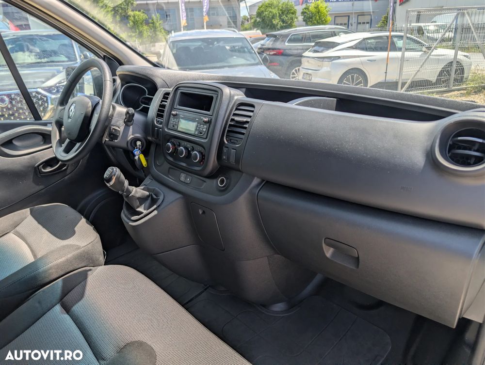 Renault Trafic 2.0 Blue dCi 120 Combi L1H1 8+1 locuri Authentique - 18