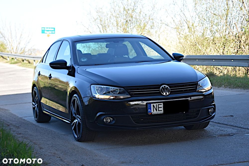 Volkswagen Jetta 1.6 TDI DSG Blue Motion Technology Life - 14