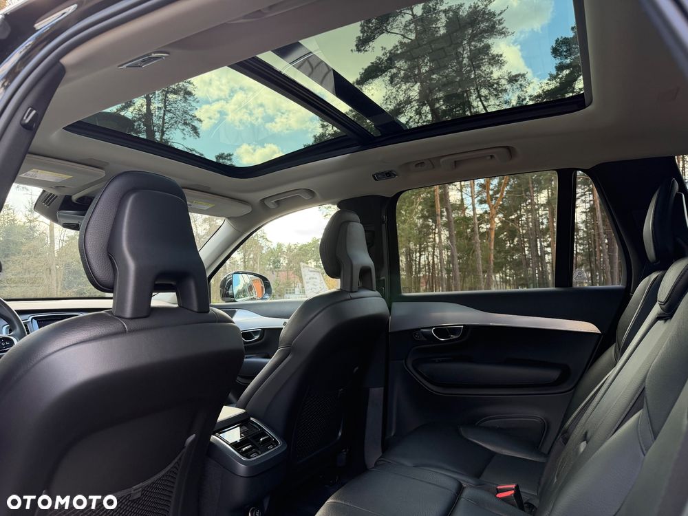 Volvo XC 90 - 31