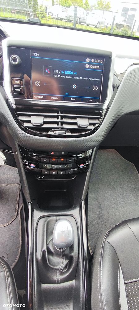 Peugeot 2008 1.2 Pure Tech Crossway S&S - 16