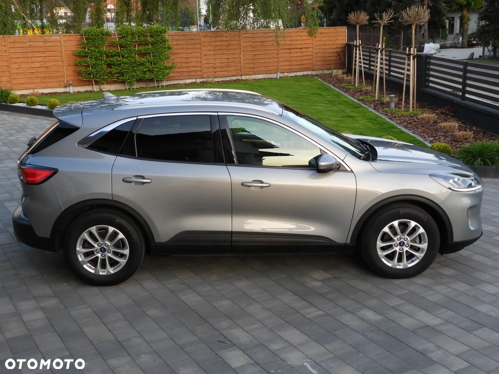 Ford Kuga - 25