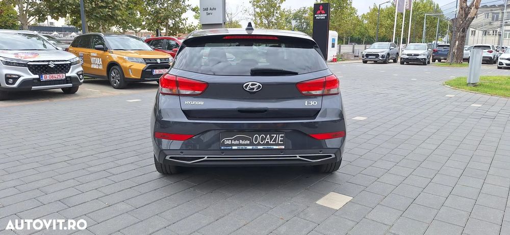 Hyundai i30 1.5 110CP 5DR M/T Highway - 5