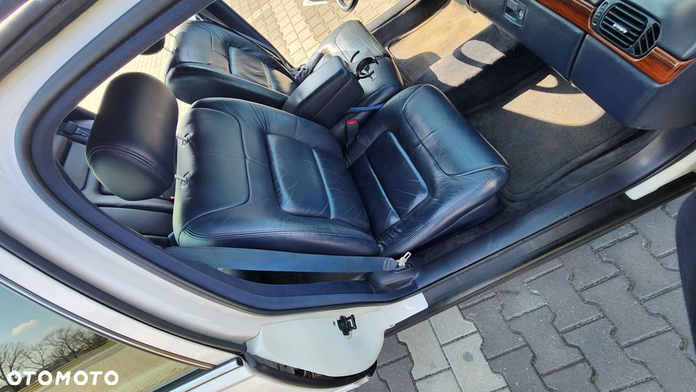 Cadillac Deville 4.6 Concours - 33