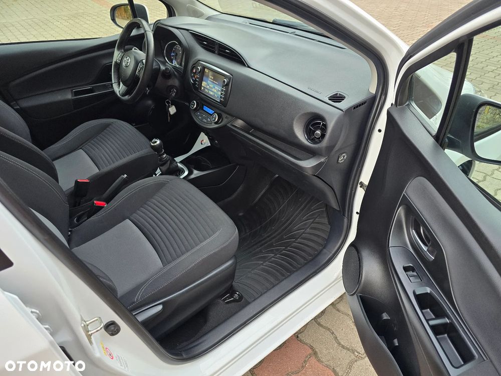 Toyota Yaris - 14