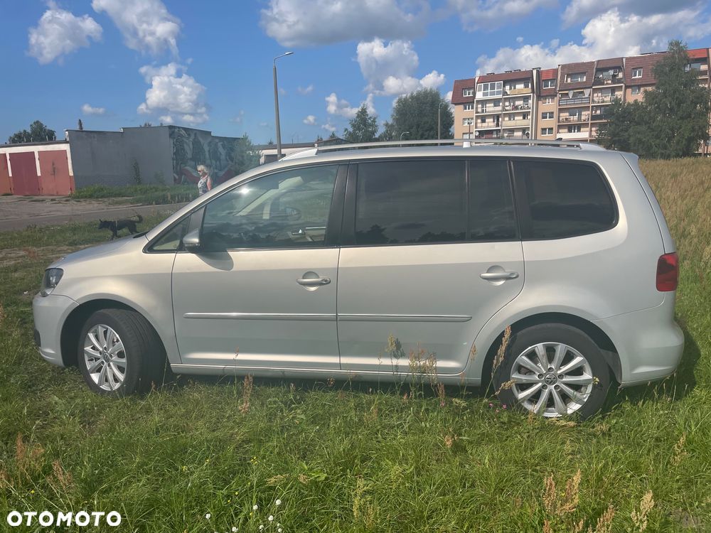 Volkswagen Touran 2.0 TDI DPF Highline DSG - 22