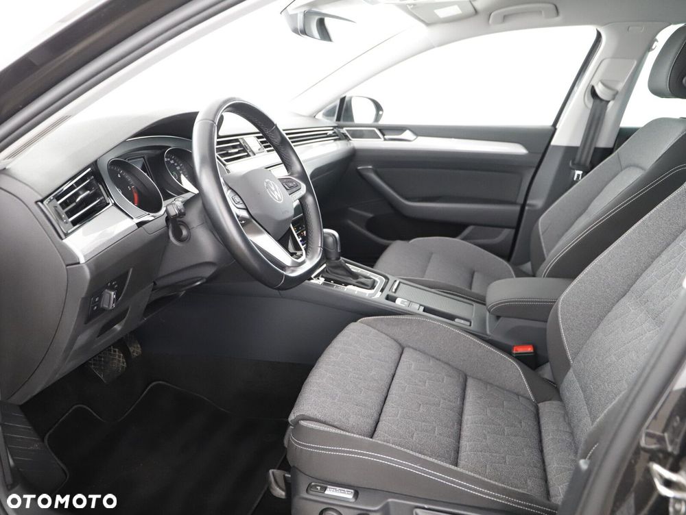 Volkswagen Passat Variant 2.0 TDI EVO Business DSG - 10
