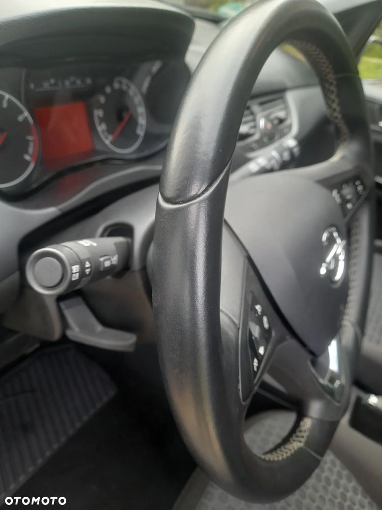 Opel Corsa 1.2 16V Color Edition - 6