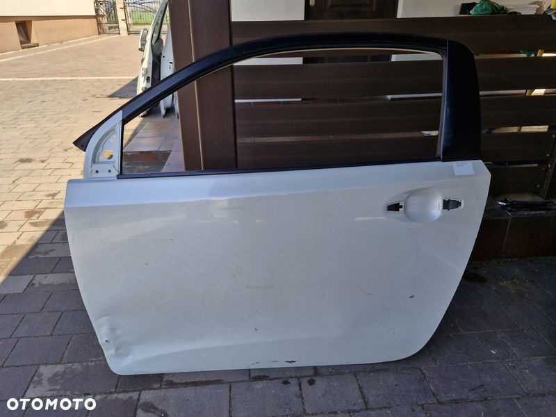 TOYOTA IQ DRZWI LEWE - 1